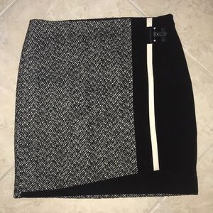Black white skirt